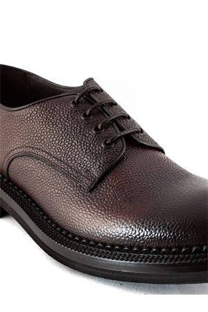 Stringata in pelle martellata bordeaux GREEN GEORGE | 9019651